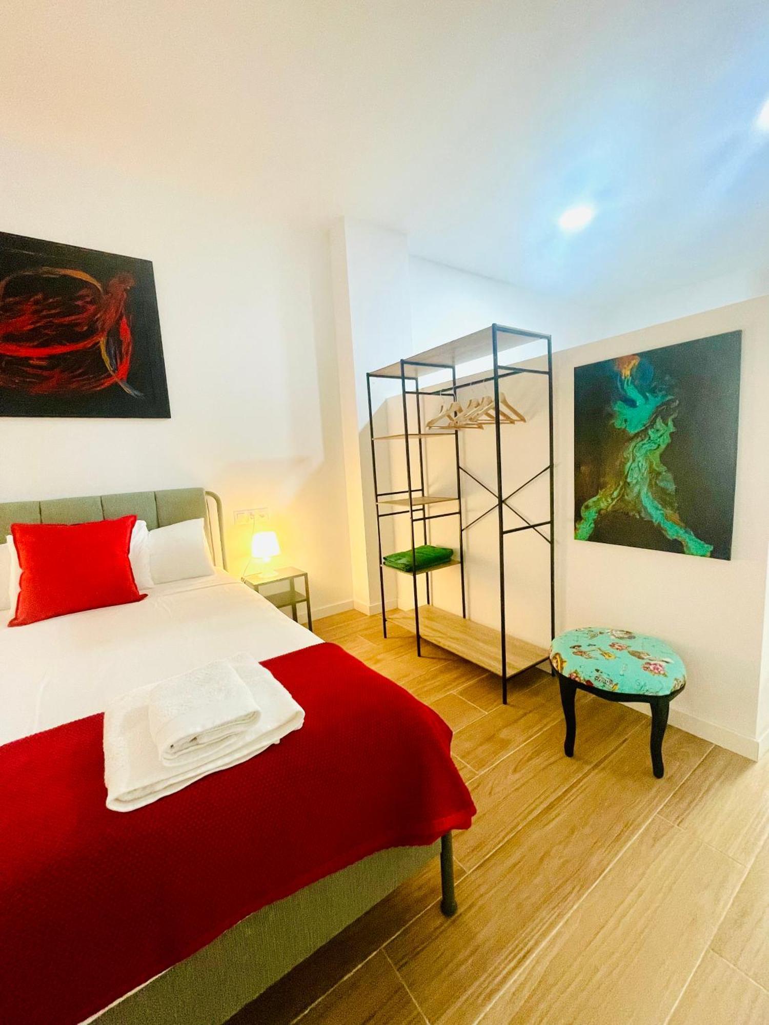 Completo Y Bello Apartamento En Malaga Exterior photo