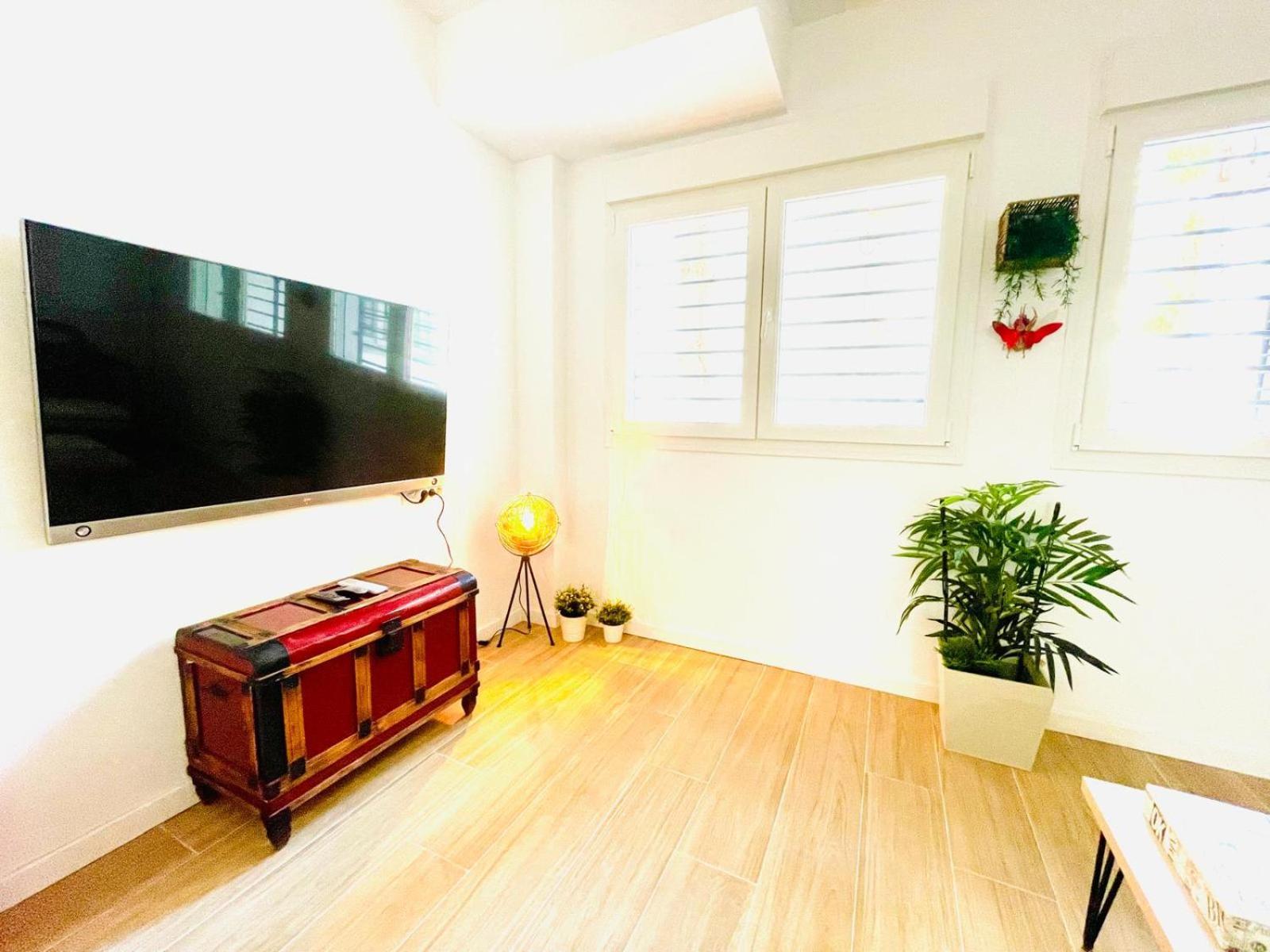 Completo Y Bello Apartamento En Malaga Exterior photo